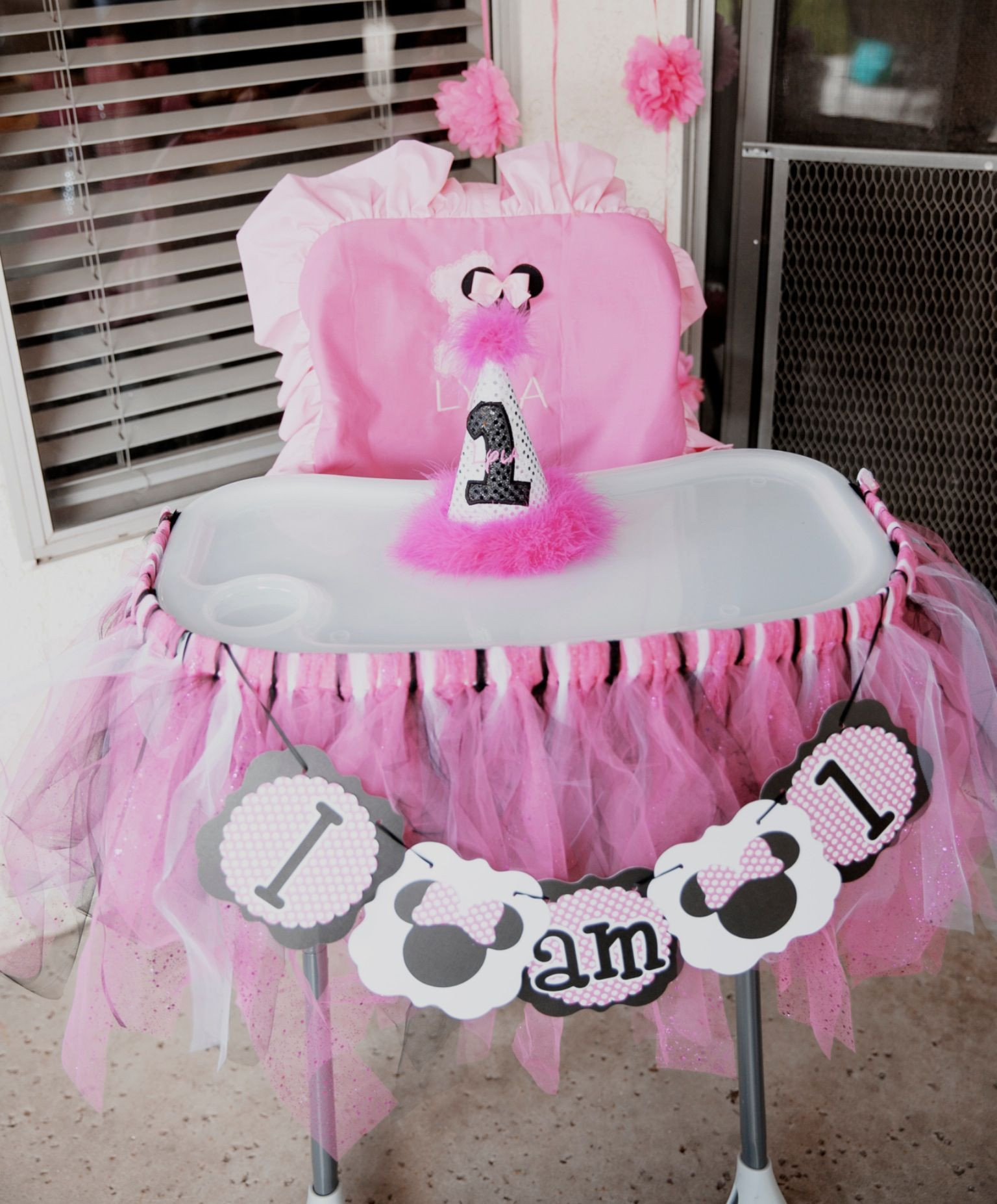 Minnie Mouse 1st Birthday Decorations
 The 25 best Minnie mouse high chair ideas on Pinterest
