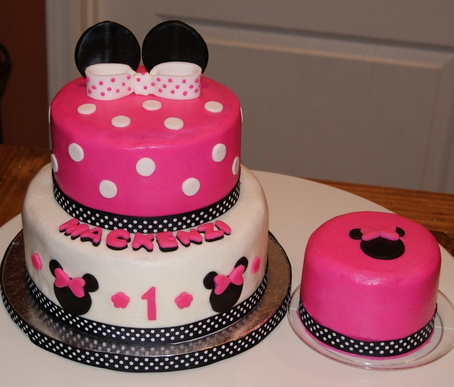 Minnie Mouse Cakes For 1st Birthday
 Minnie Mouse 1St Birthday Cake CakeCentral