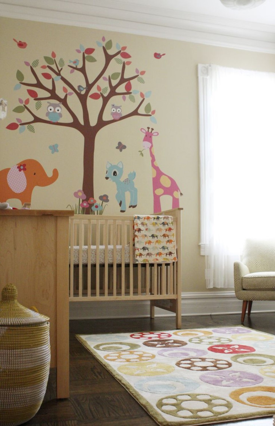 Modern Baby Room Decor
 Modern and Minimalist Baby Nursery Furniture Ideas Amaza