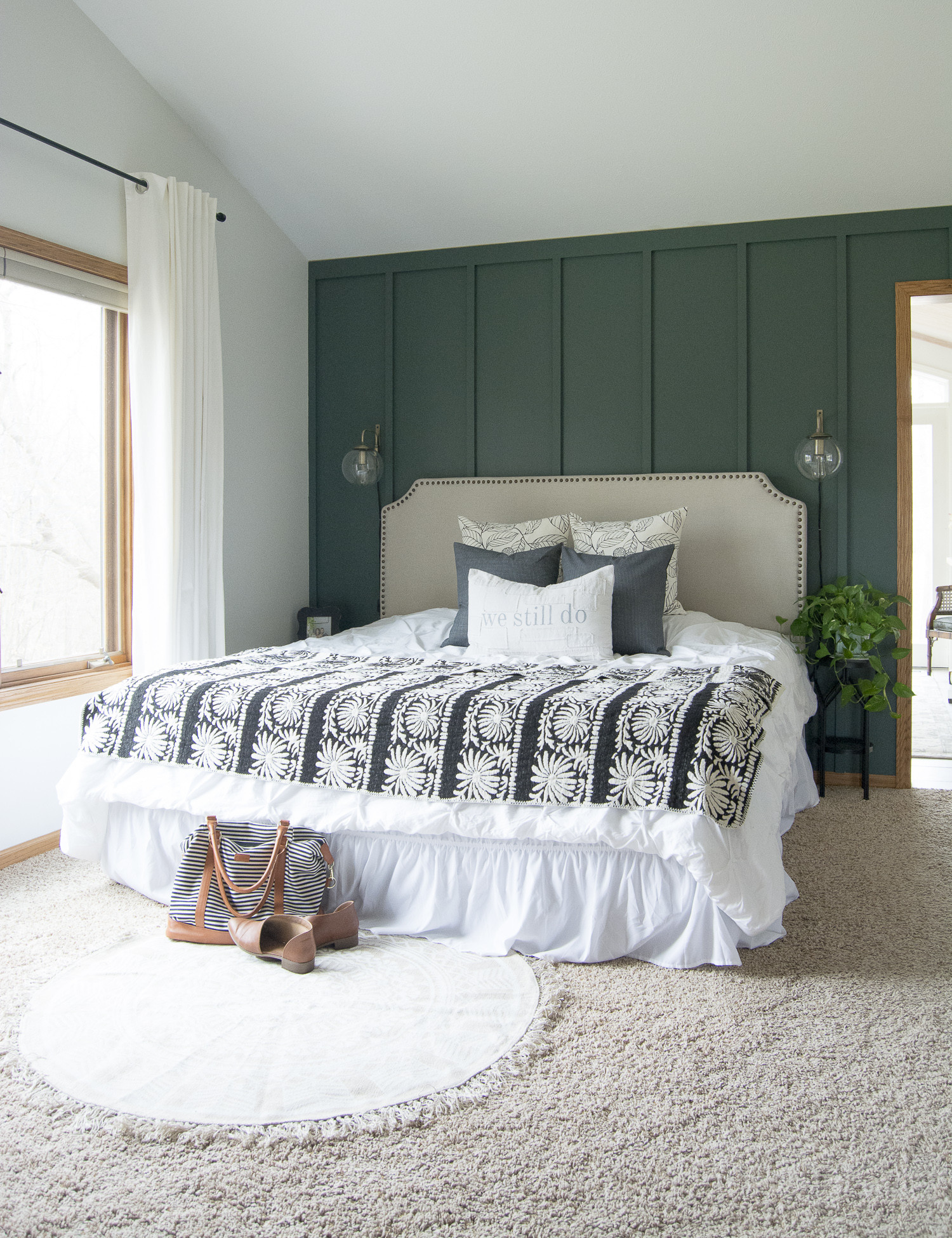 Modern Farmhouse Bedroom
 Modern Farmhouse Bedroom Decor Finishing Touches