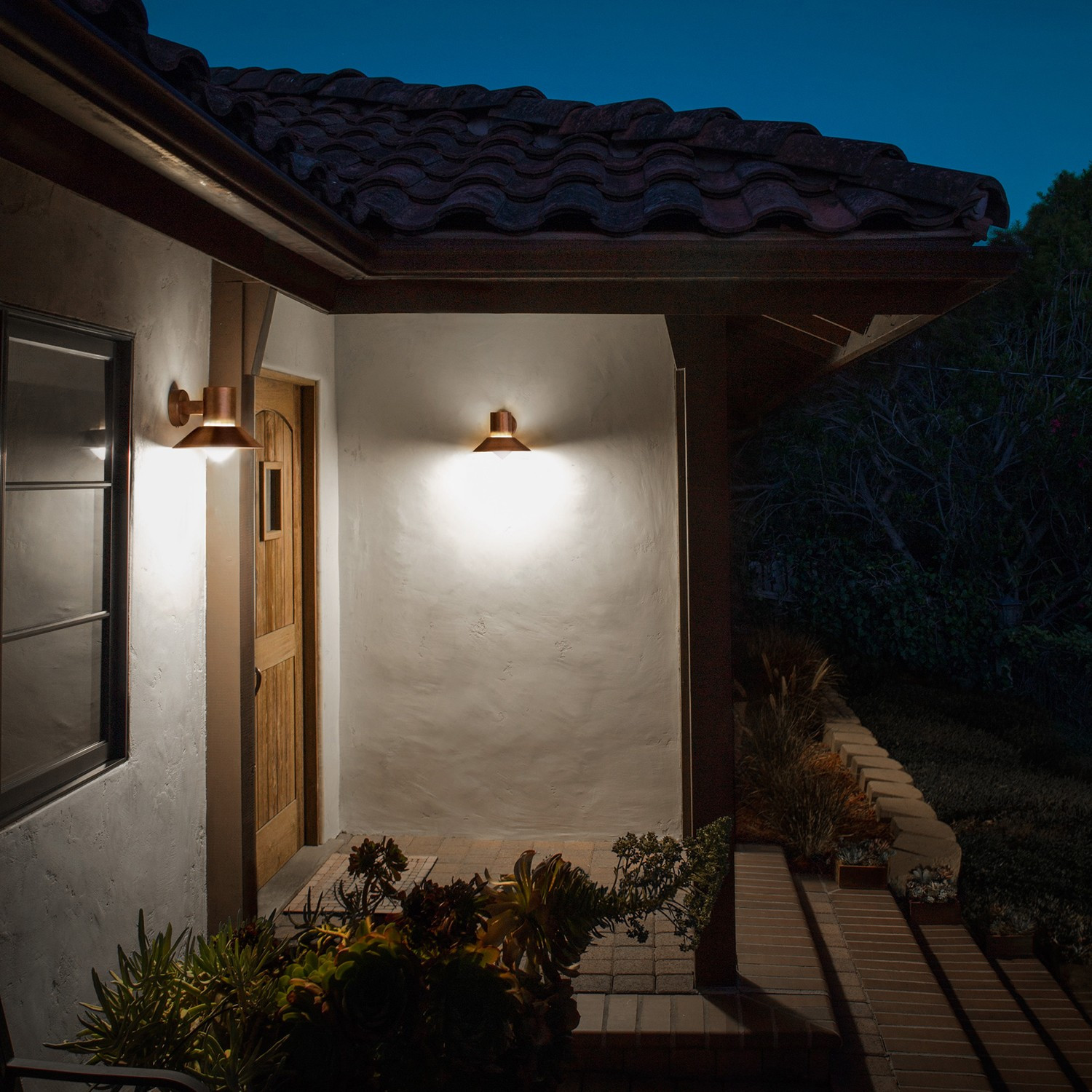 Modern Landscape Lighting
 How to Choose Modern Outdoor Lighting