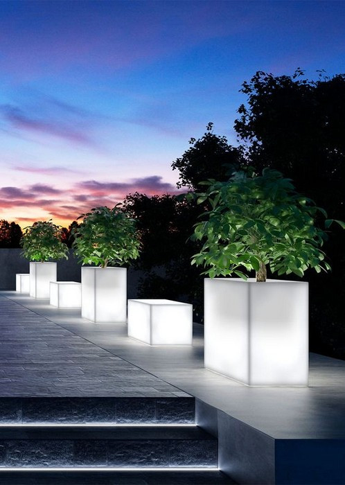 Modern Landscape Lights
 Charming Landscape Lighting Ideas – 22 pics