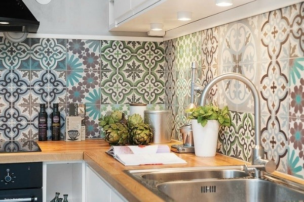 Moroccan Tile Kitchen Backsplash
 Moroccan tile backsplash add the charm of the