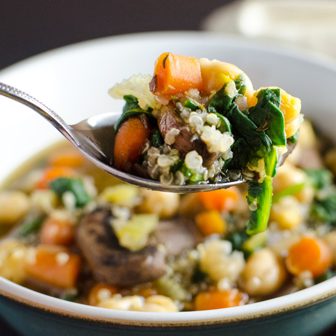 Mushroom Quinoa Soup
 Quick Mushroom Quinoa Soup