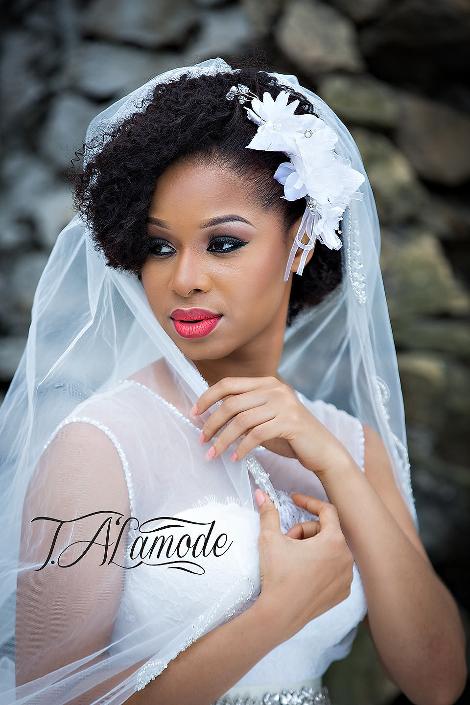 Natural Hairstyles For Brides
 Striking Natural Hair Looks for the 2015 Bride T Alamode