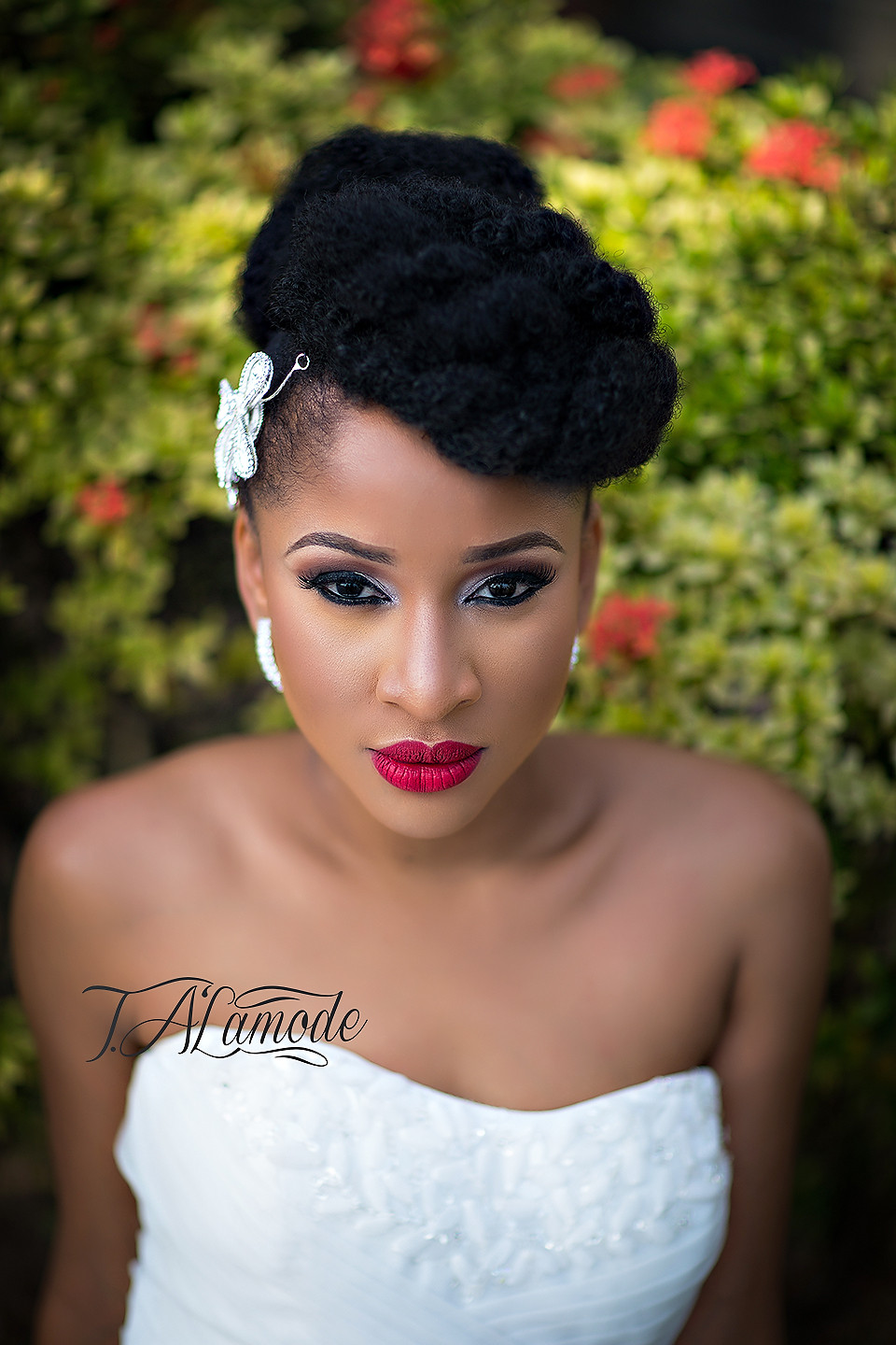 Natural Hairstyles For Brides
 Striking Natural Hair Looks for the 2015 Bride T Alamode