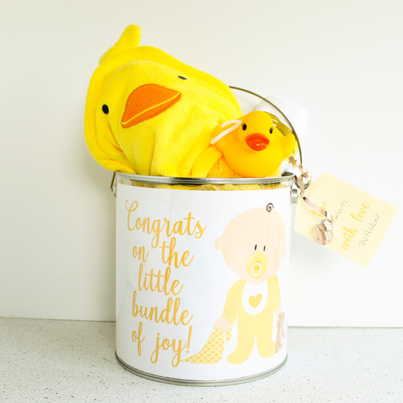 Neutral Baby Gift Ideas
 Uni Baby Gifts A Gender Neutral Gift Idea The