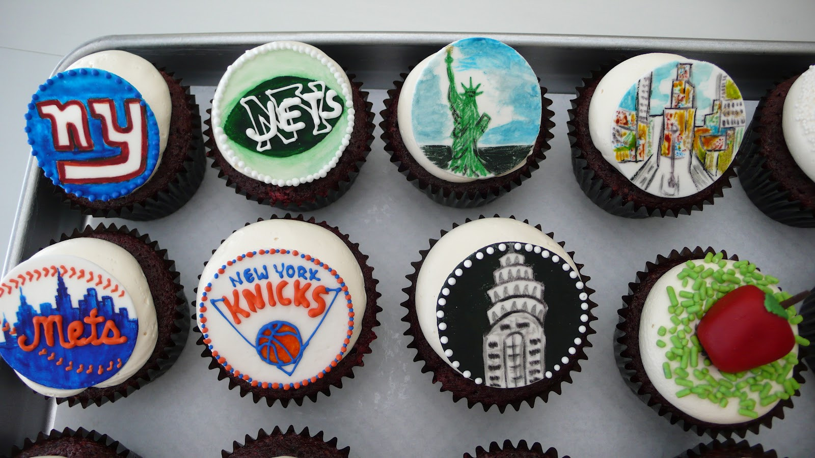 New York Cupcakes
 Dough and Batter new york city to los angeles inspired