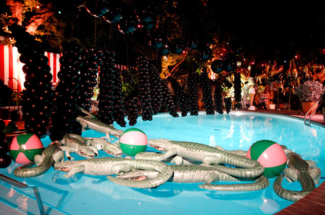 Night Pool Party Ideas For Adults
 Birthday Pool Party Ideas For Adults