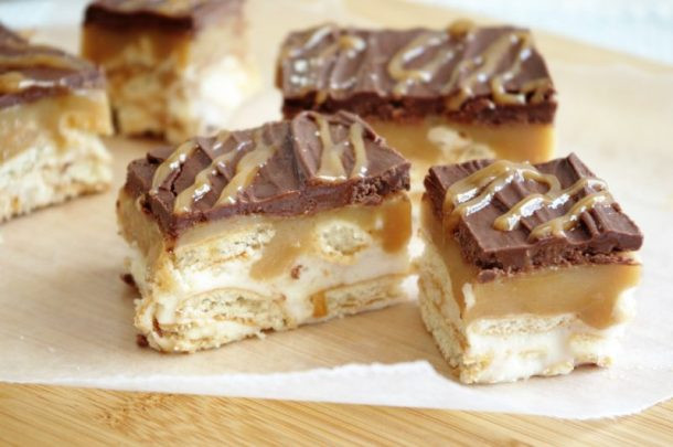 Nilla Wafer Dessert
 No Bake TWIXIE Cookie Bars – Caramel Chocolate Mini