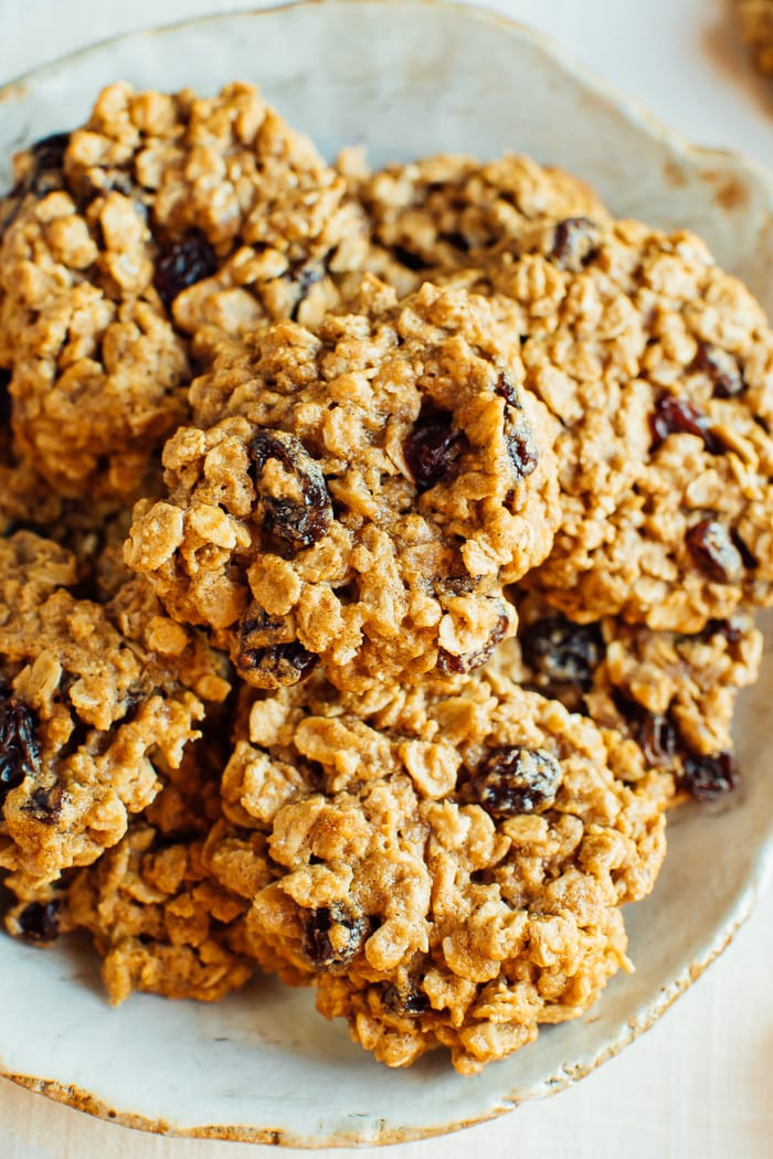 Oatmeal Raisin Cookies Recipe
 The BEST Healthy Oatmeal Cookies