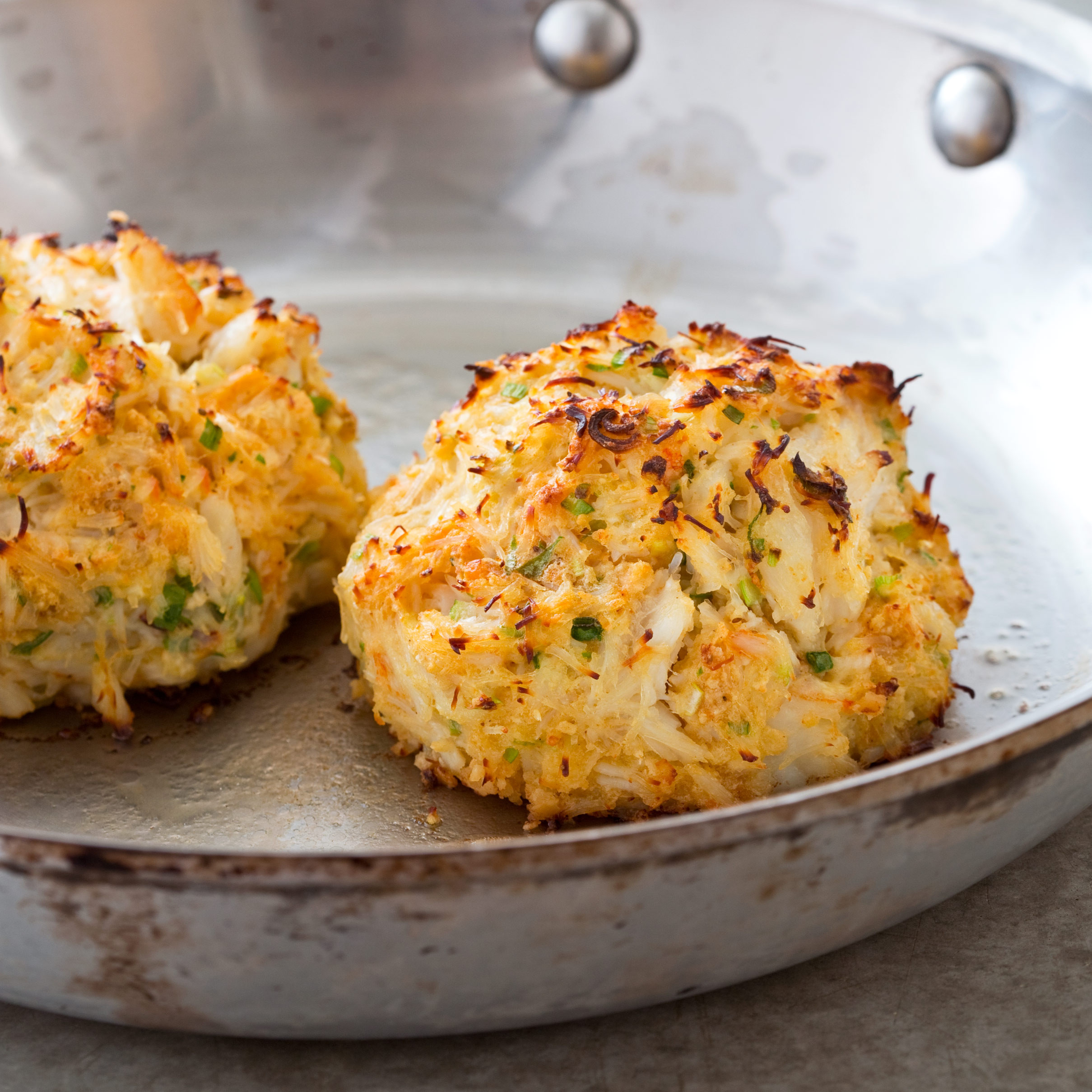 Old Bay Crab Cakes
 Maryland Crab Cakes—Pan Fried Crab Cakes with Old Bay