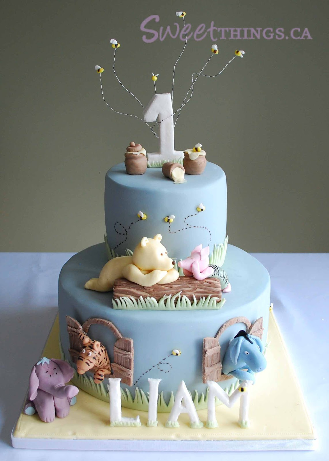 One Year Birthday Cake
 SweetThings 1st Birthday Classic Winnie the Pooh Cake