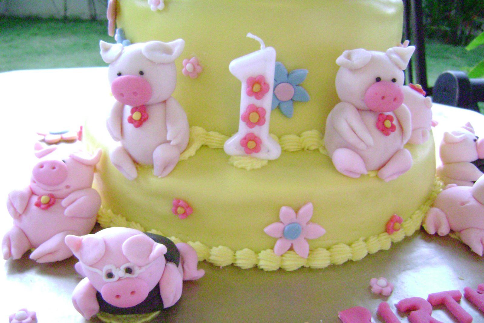 One Year Old Birthday Cake
 Birthday Cake for 1 year old girl