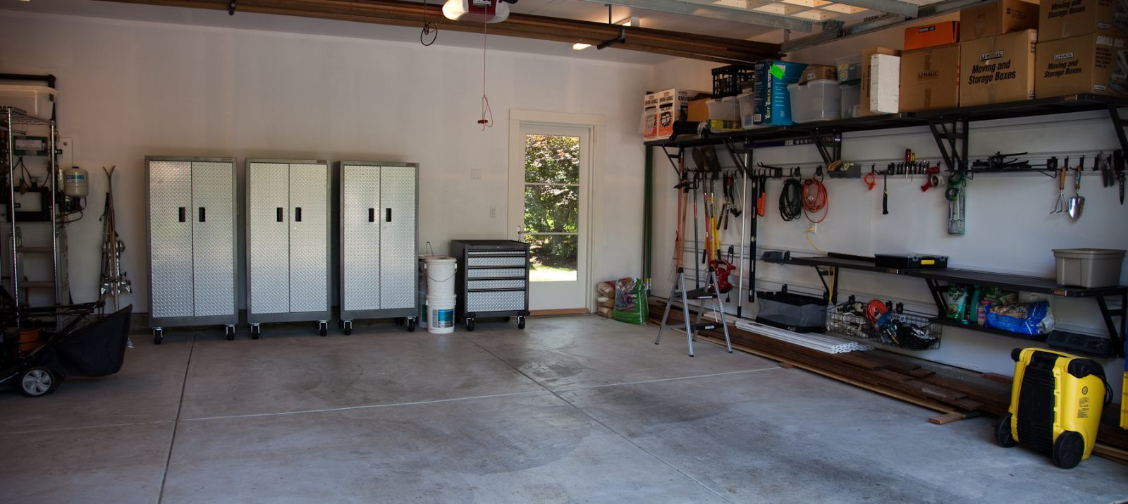 Organized Garage Images
 How To Easily Clean And Organize Your Garage [Infographic]