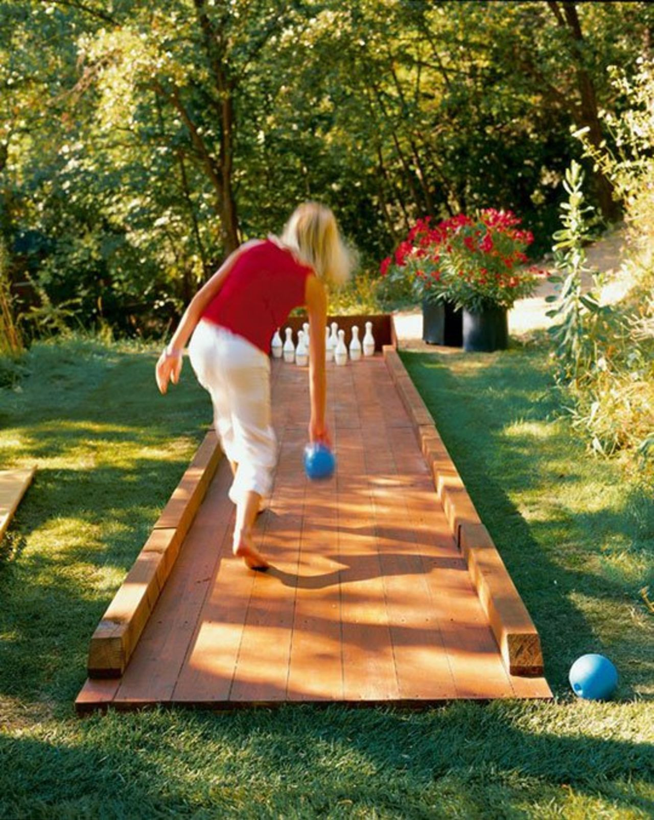 Outdoor Bowling Alley DIY
 14 DIY Backyard Games to Turn Your Party Up