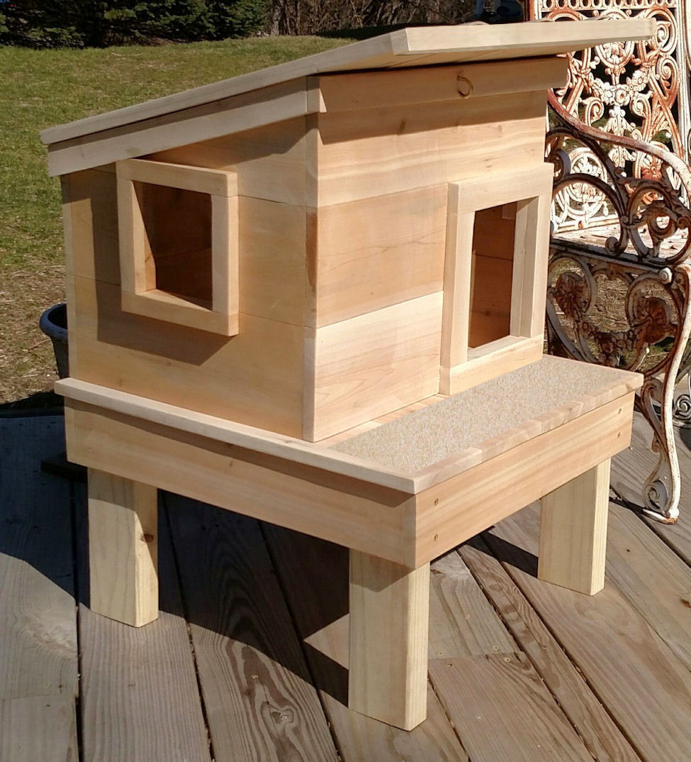 Outdoor Cat Houses DIY
 Outdoor Cat House Shelter from Touchstone Pet