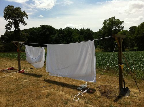 Outdoor Clothesline DIY
 17 Best images about DIY laundry drying structures on