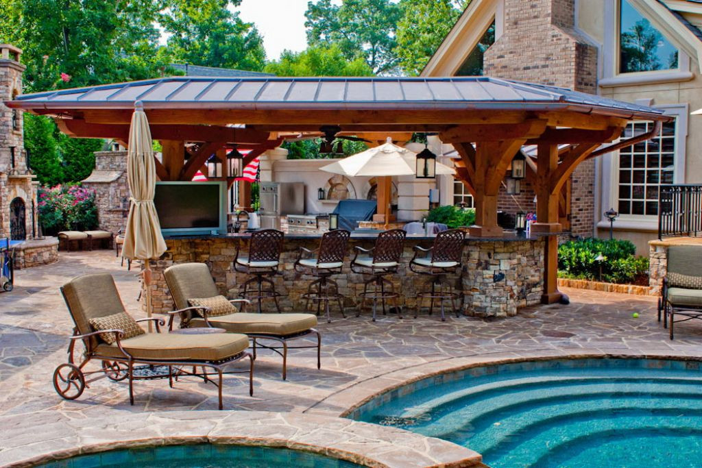 Outdoor Kitchen Designs With Pool
 20 Gorgeous Poolside Outdoor Kitchen Designs