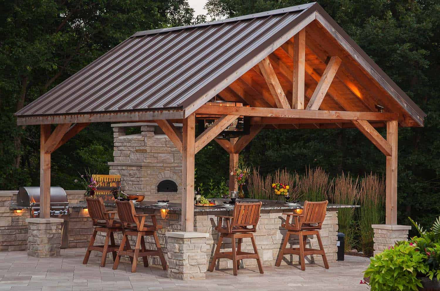 Outdoor Kitchen Gazebo
 20 Spectacular outdoor kitchens with bars for entertaining