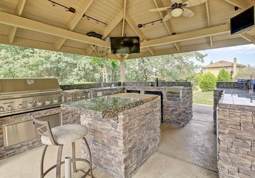 Outdoor Kitchen Islands
 37 Outdoor Kitchen Ideas & Designs Picture Gallery