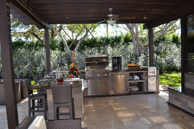 Outdoor Kitchen Miami
 Outdoor Kitchen and pergola Project in South Florida