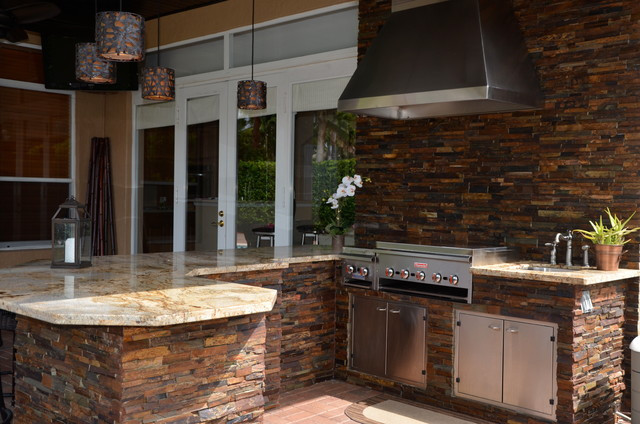 Outdoor Kitchen Miami
 Outdoor Kitchen Traditional Patio miami by KabCo