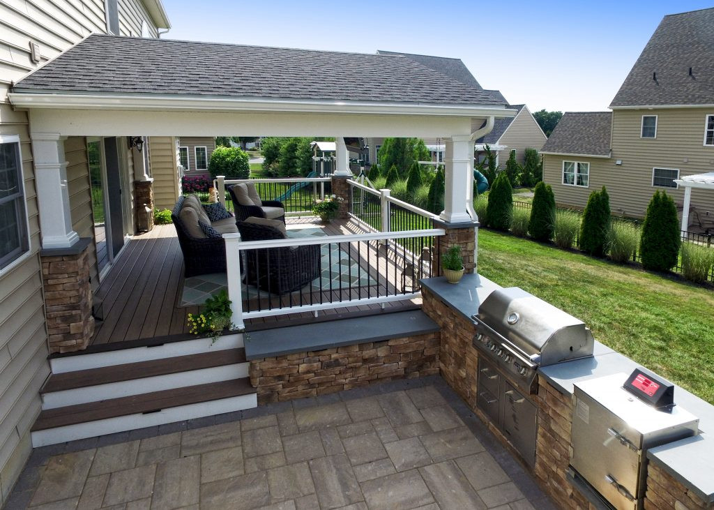 Outdoor Kitchen On Deck
 Outdoor Kitchens & BBQ Kitchen Islands