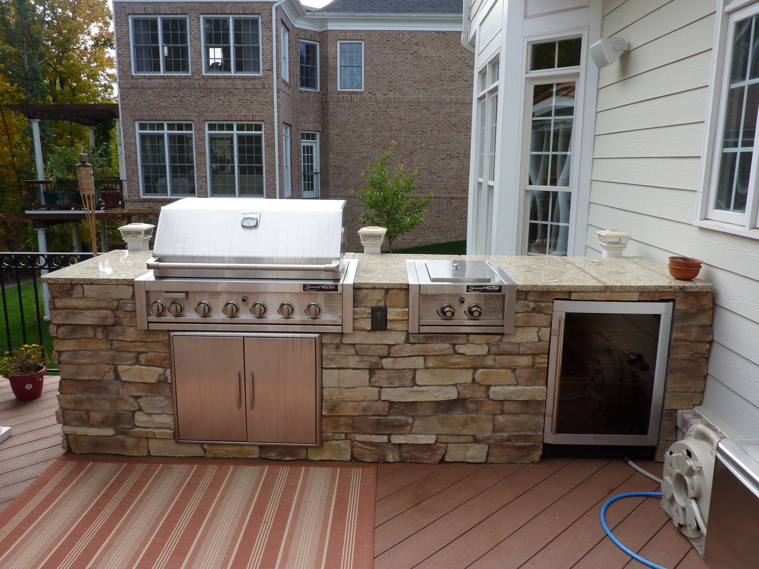 Outdoor Kitchen On Deck
 Outdoor Kitchen