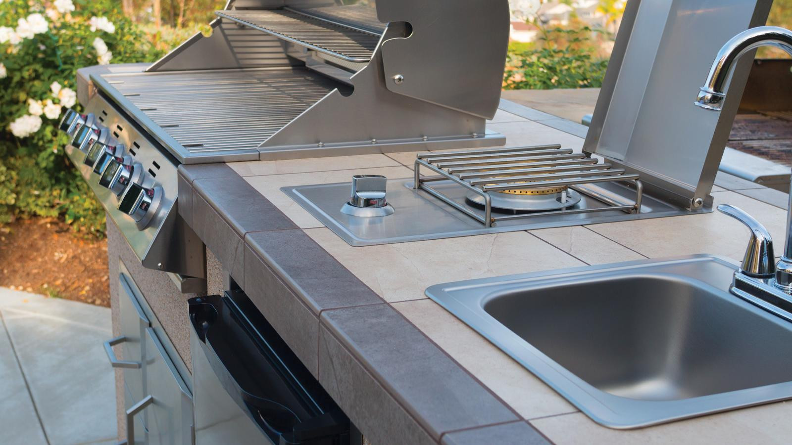 Outdoor Kitchen Sinks And Faucets
 Sink with Faucet Outdoor Kitchen ponents