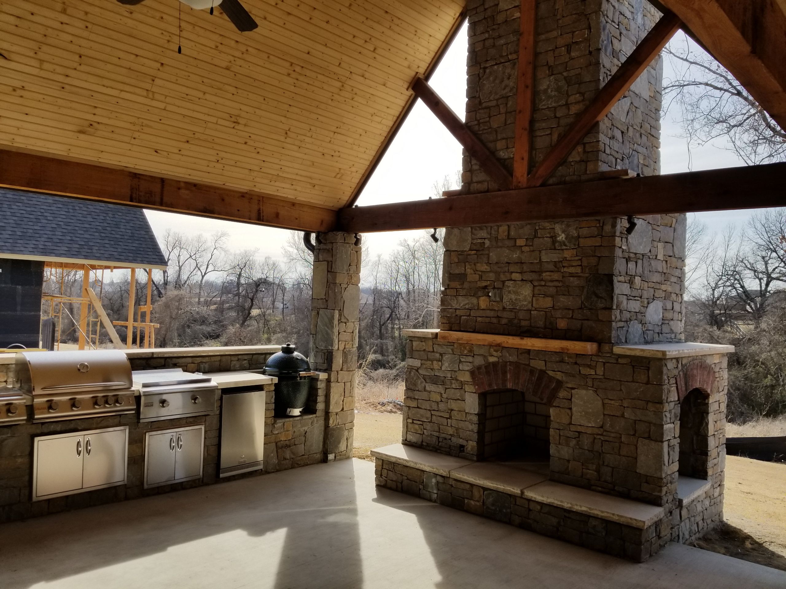 3 types patios salient features Outdoor Kitchens With Fireplace
Features and benefits of the major types of outdoor living