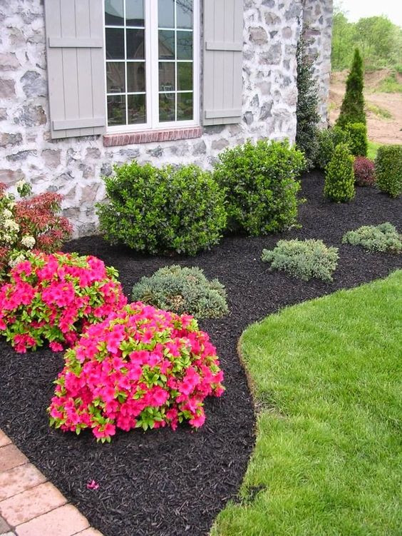 Outdoor Landscape Around House
 The Most Amazing Landscaping Ideas For Decorating Around