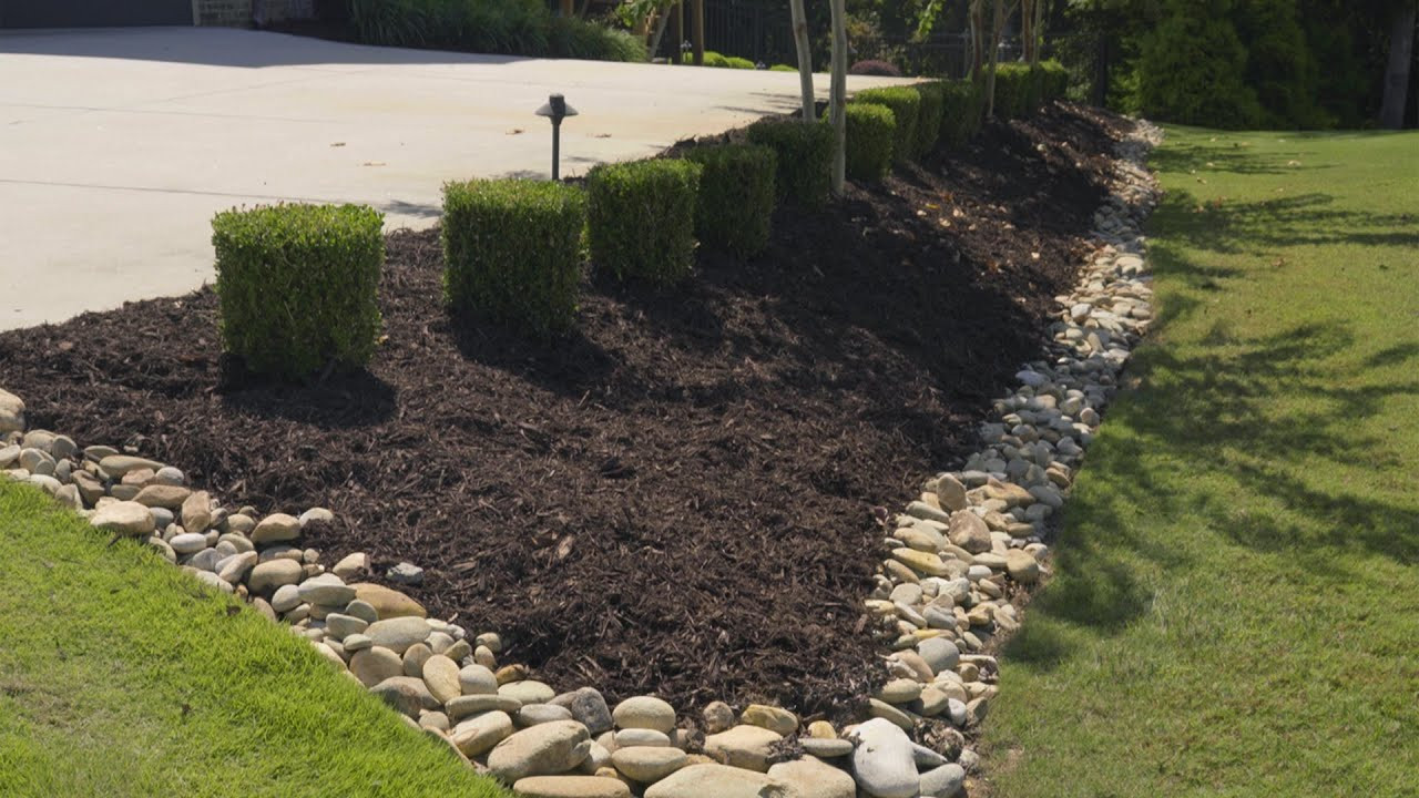 Outdoor Landscape Edging
 Gain An Edge Landscape and Garden Edging Ideas