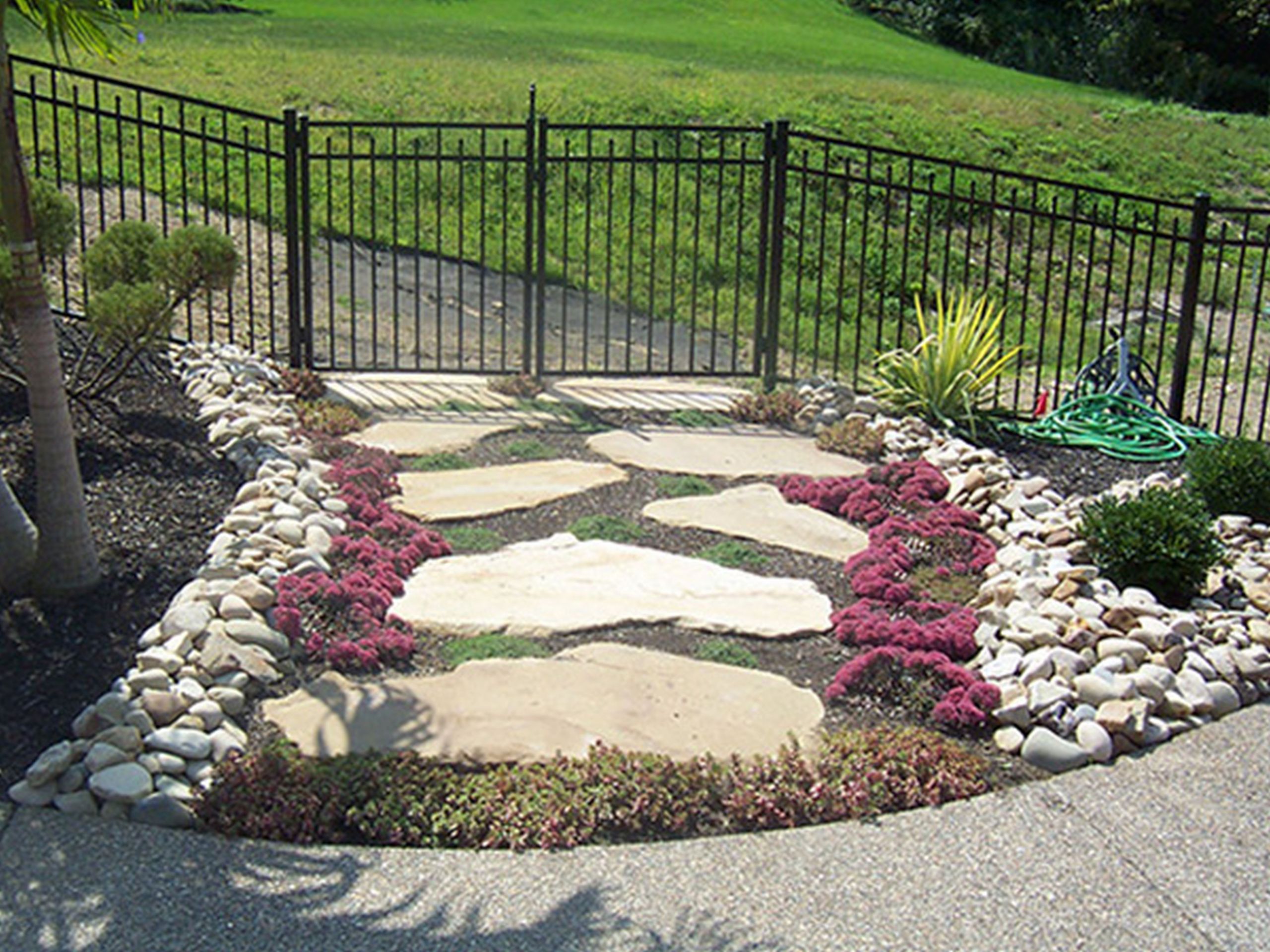 Outdoor Landscape Low Maintenance
 Low maintenance landscaping Chicago