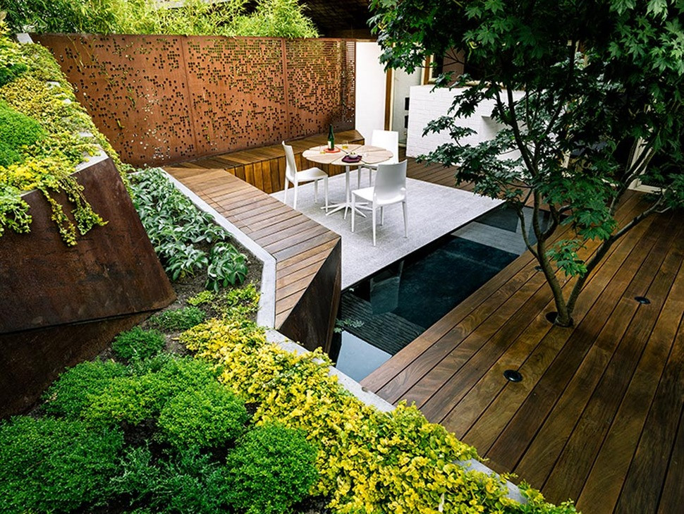 Outdoor Landscape Sitting Multi Layered Japanese Style Garden and Sitting Area