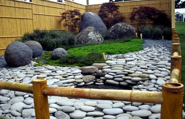 Outdoor Landscape With Stones
 Landscaping with stone – 21 ideas for garden decorations