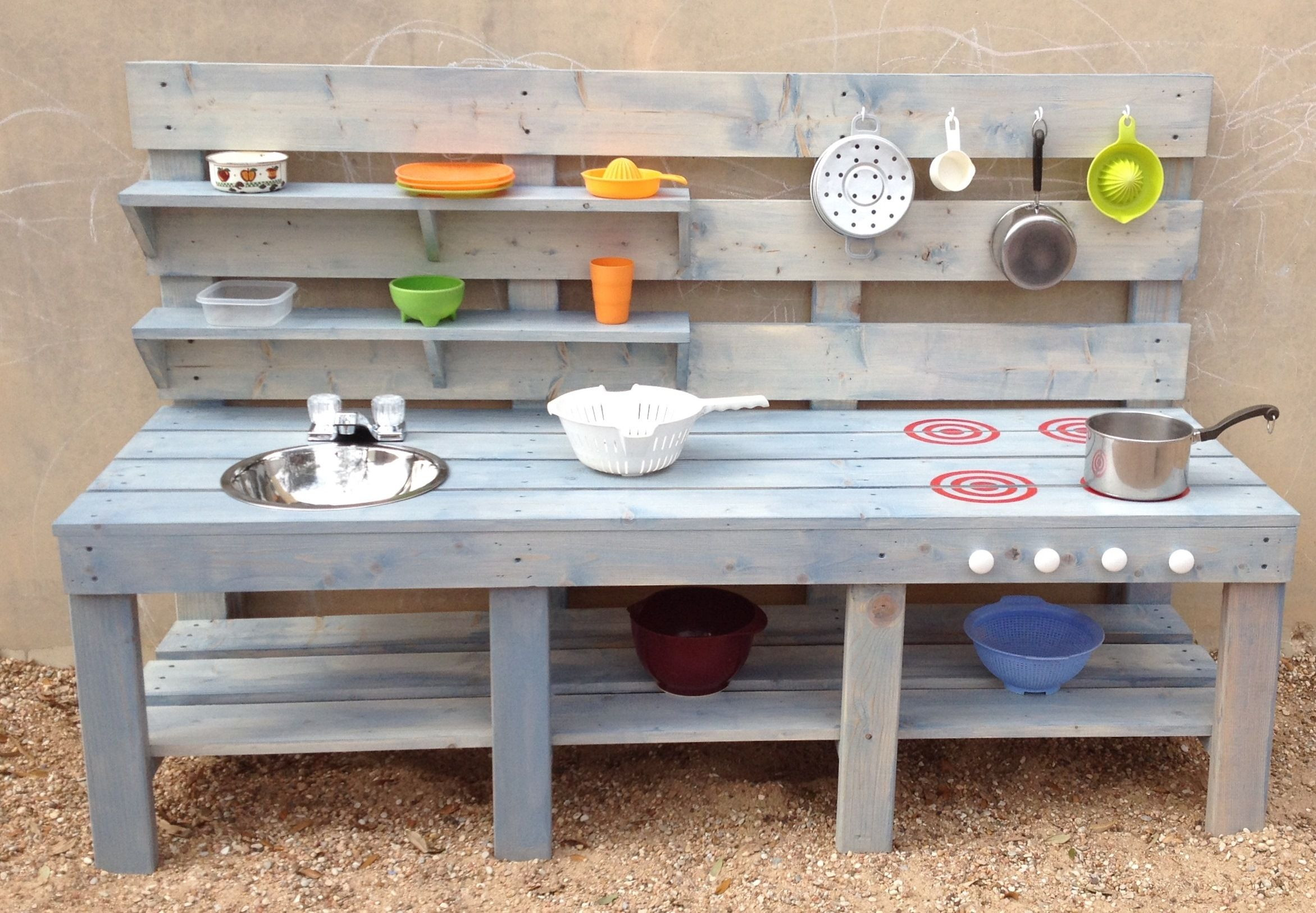 Outdoor Play Kitchen
 outdoor play kitchen Preschool Pinterest