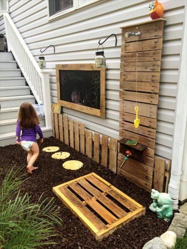 Outdoor Shower DIY
 DIY Wooden Pallets Outdoor Bathing Shower Concepts