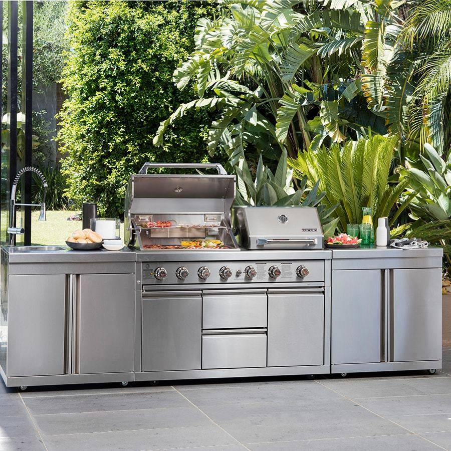 Outdoors Bbq Kitchen
 Outdoors Domain