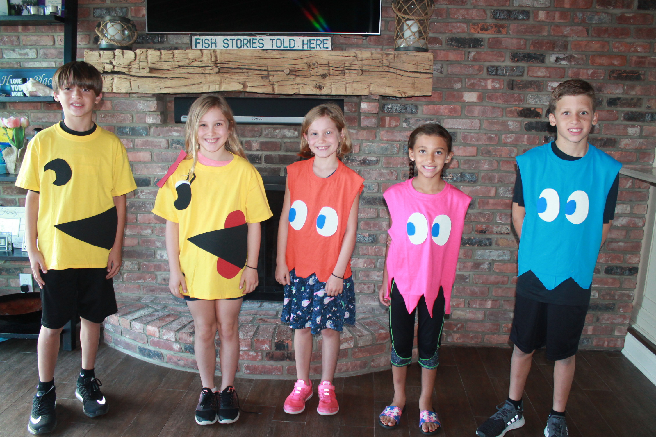 Pacman Costumes DIY
 DIY Popular Social Costumes News 12 Segment