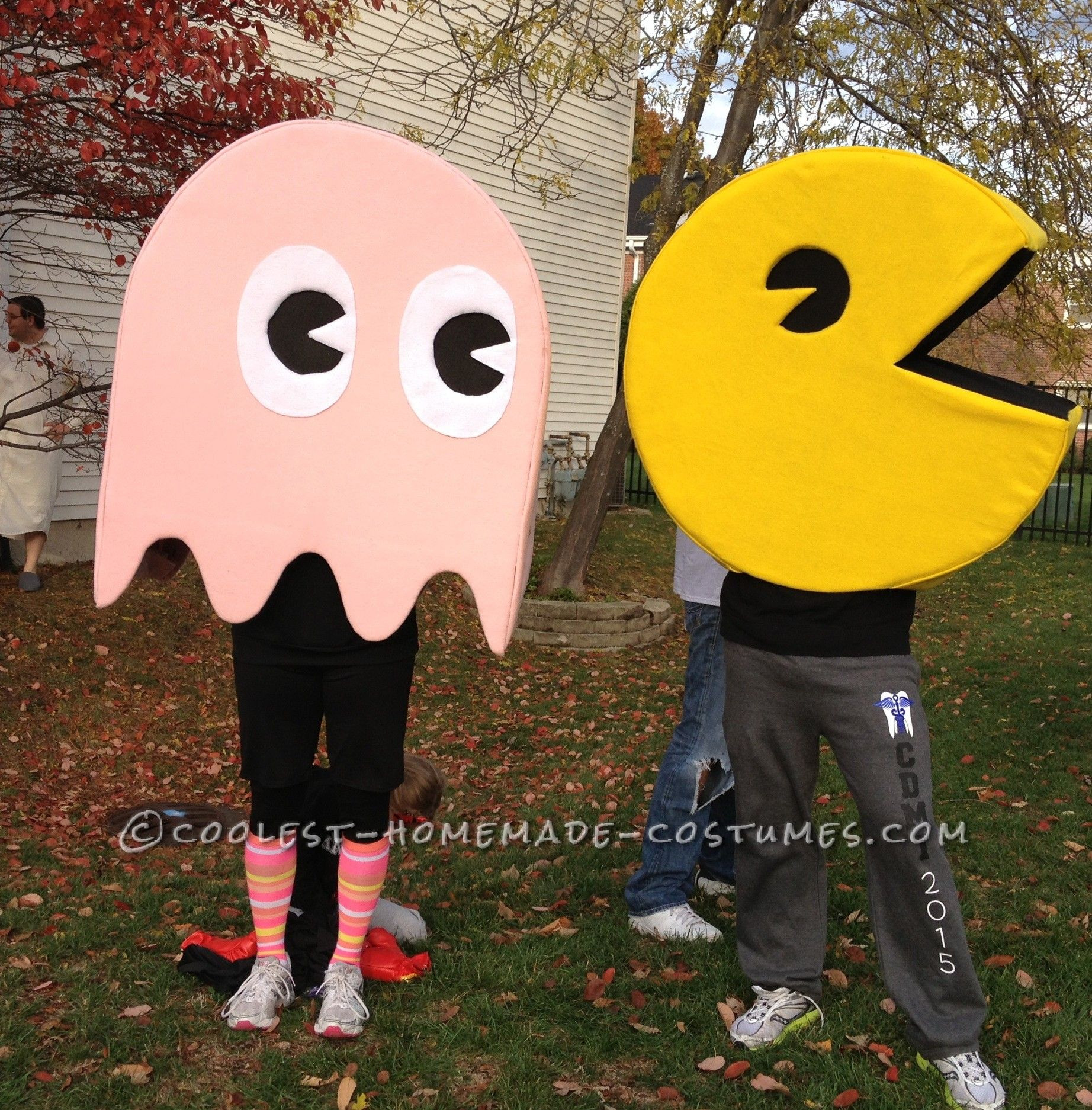 Pacman Costumes DIY
 Quick and Easy Pac Man and Pinkie Couple s Costume