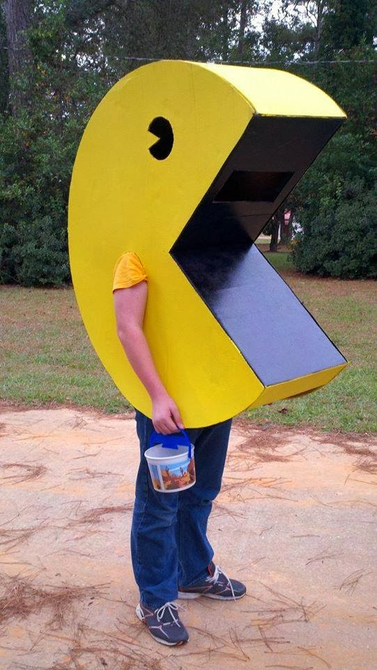 Pacman Costumes DIY
 This inSane House DIY Pac Man Costume For Under $15