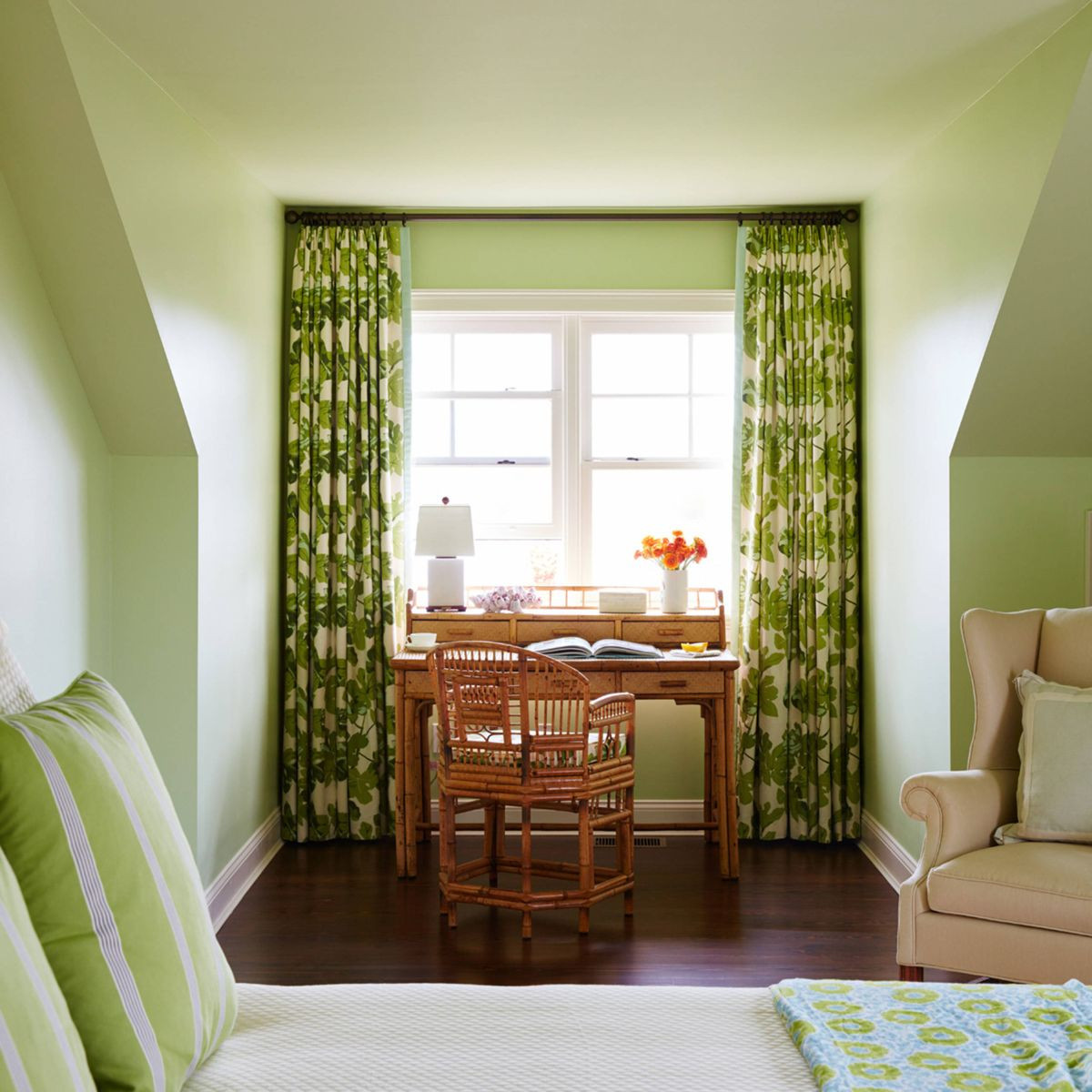 Paint Colors For The Bedroom
 The Four Best Paint Colors For Bedrooms