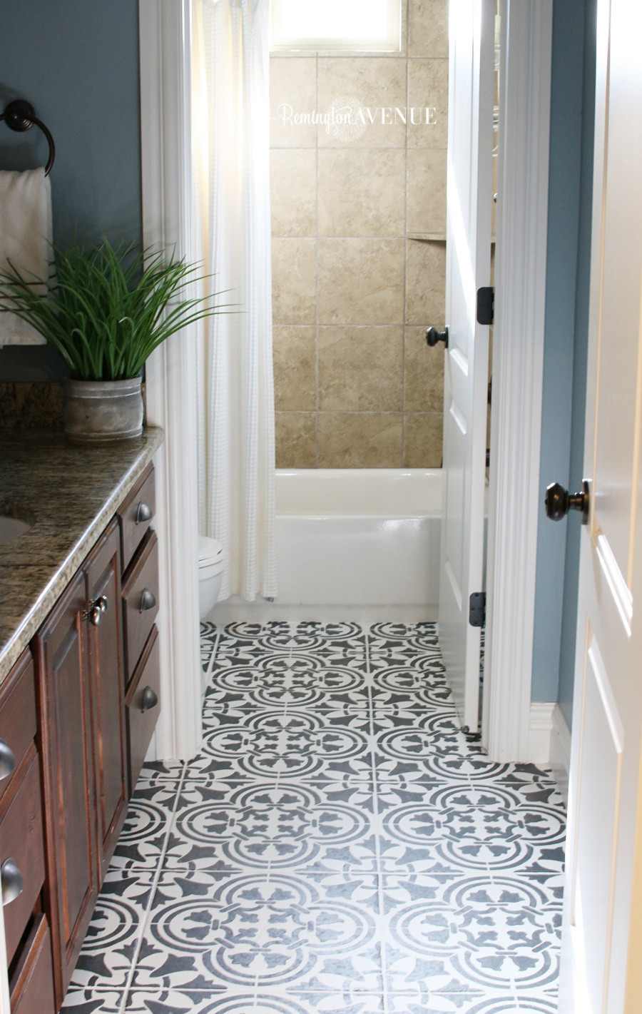Paint Tile Bathroom
 DIY Solutions To Your Flooring Problems