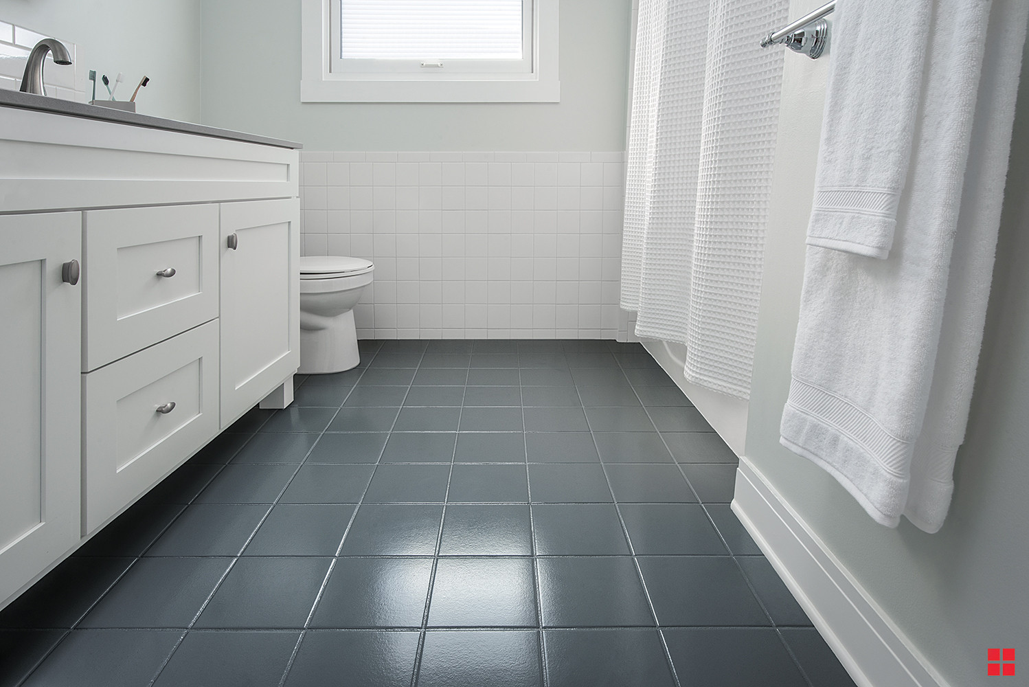 Painted Bathroom Tile Floor
 DIY Painted Bathroom Floor