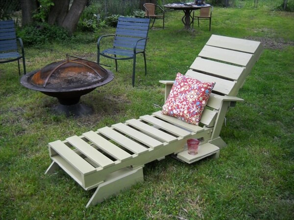 Pallet Outdoor Furniture DIY
 7 Simple Yet Ravishing Outdoor Pallet Furniture