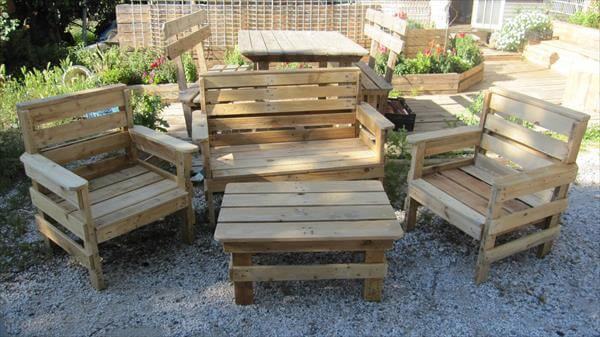 Pallet Outdoor Furniture DIY
 DIY Outdoor Pallet Furniture