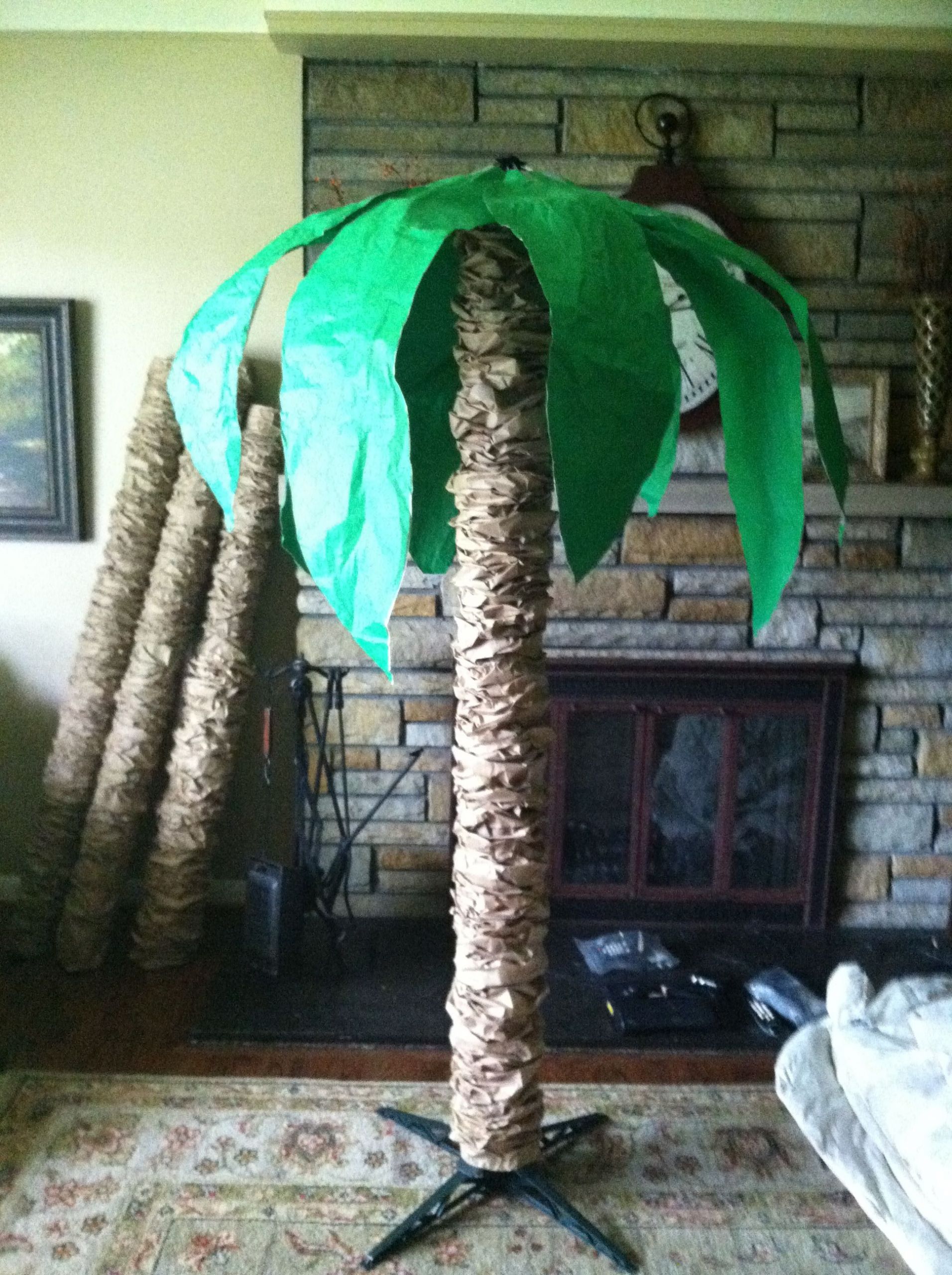 Palm Tree Decorations DIY
 DIY Palm tree not this big but I have an idea