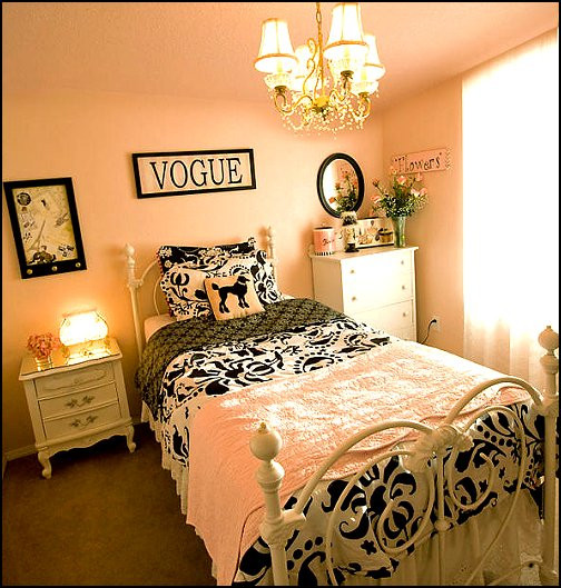 Paris Themed Bedroom Decor Ideas
 Decorating theme bedrooms Maries Manor paris bedroom