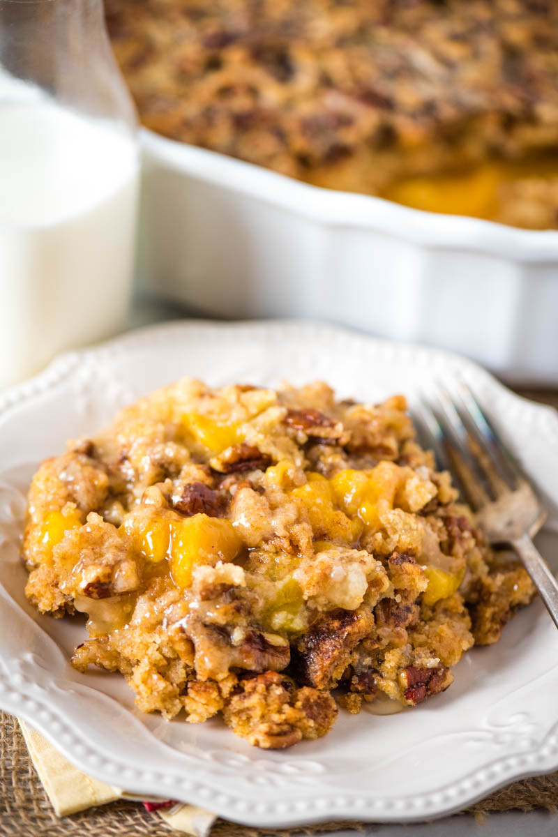 Peach Dump Cake With Peach Pie Filling
 Easy Peach Dump Cake with 5 Ingre nts